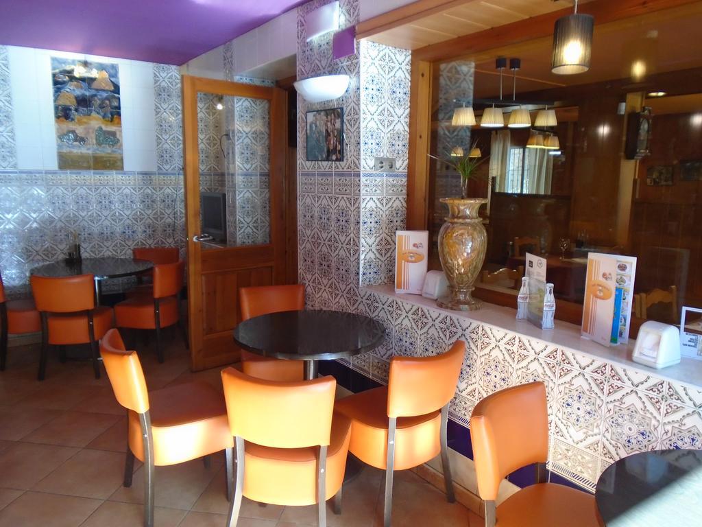 Hostal Fonda Galicia Cardedeu Εξωτερικό φωτογραφία